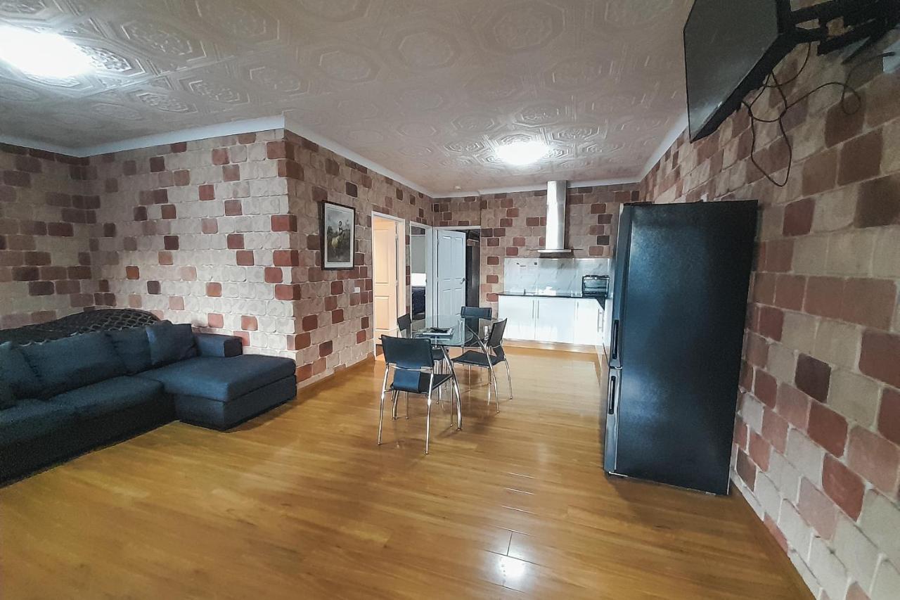 Golfers Inn Тентерфілд Екстер'єр фото